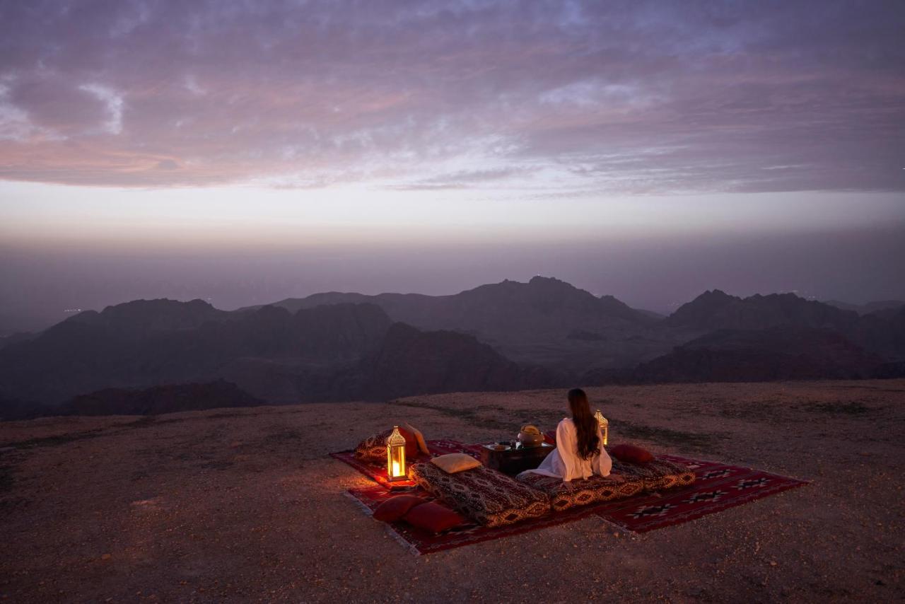 Mövenpick Nabatean Castle Hotel Wadi Musa Exteriör bild